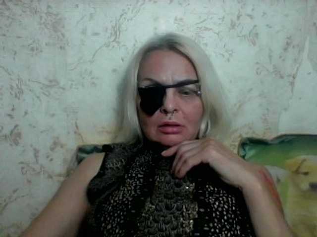 GardenerofIllusions live cam on BongaCams