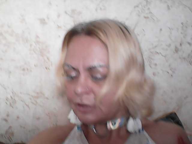 GardenerofIllusions live cam on BongaCams