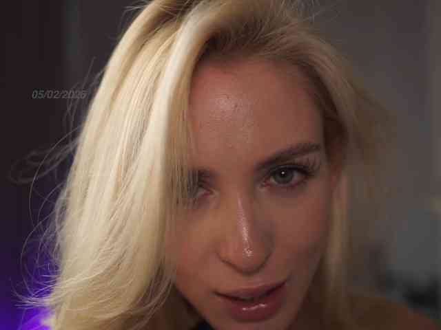 Lovely-Olivia