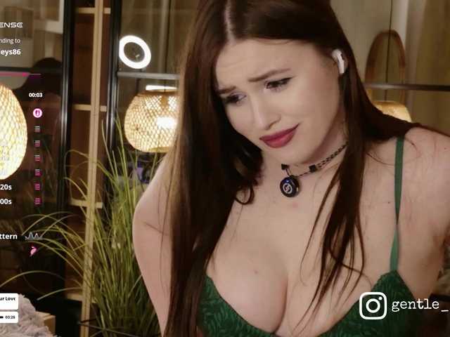 NovaTemptress1 live cam on BongaCams