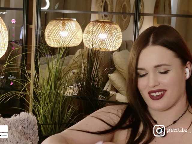 NovaTemptress1 live cam on BongaCams