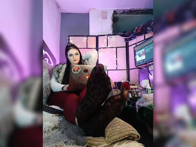 monicaangels, live now on BongaCams