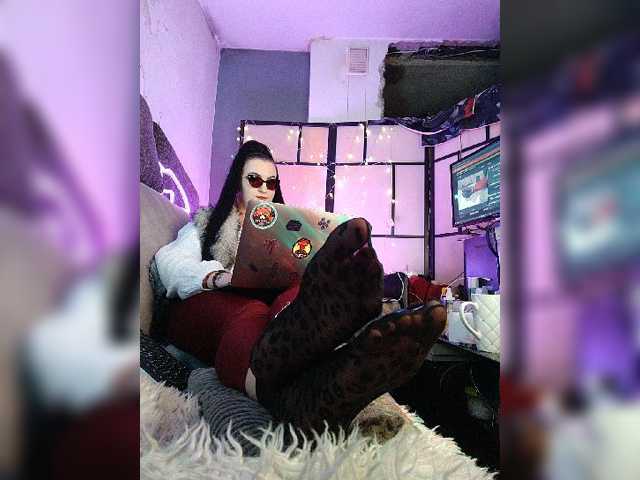 monicaangels, en vivo ahora en BongaCams