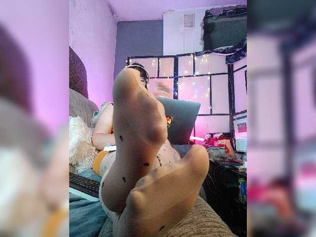 monicaangels live cam on BongaCams