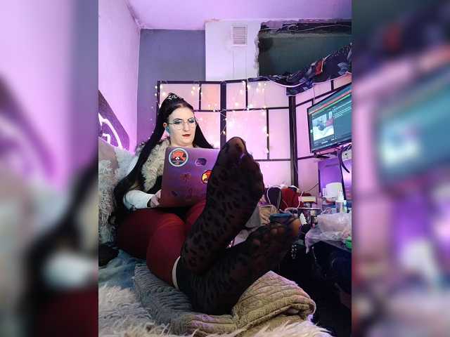 monicaangels, live now on BongaCams