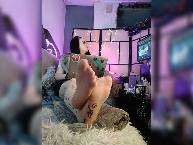 monicaangels live cam on BongaCams