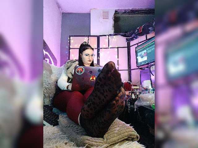 monicaangels, live now on BongaCams