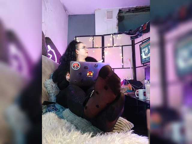 monicaangels live cam preview
