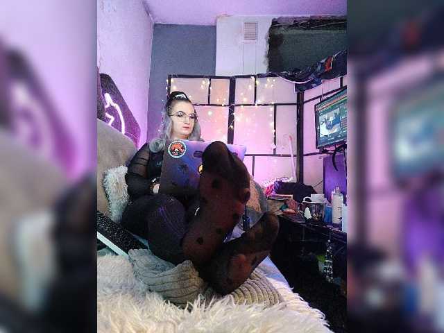 monicaangels live cam on BongaCams
