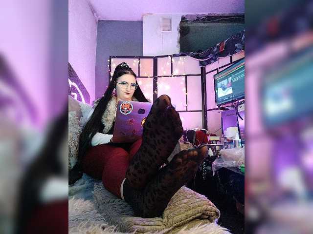monicaangels, live now on BongaCams
