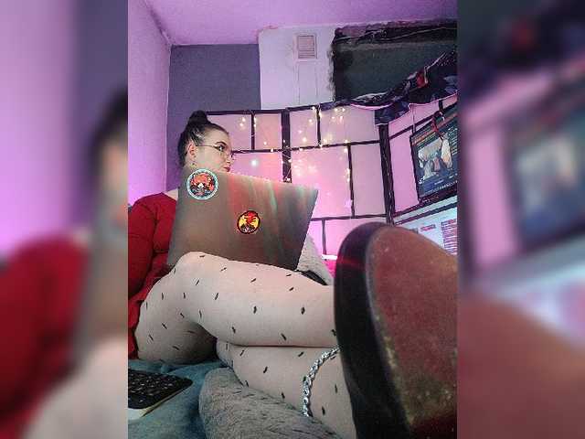 monicaangels Прямой эфир на BongaCams