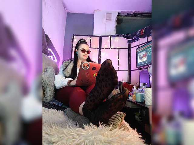 monicaangels live cam preview