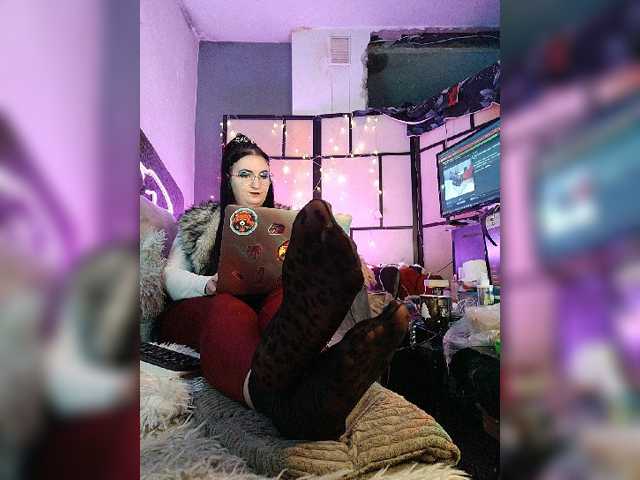 monicaangels, live now on BongaCams