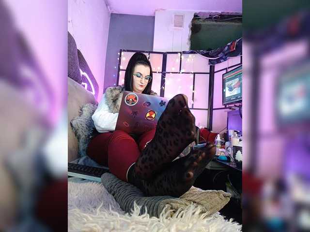 monicaangels, live now on BongaCams