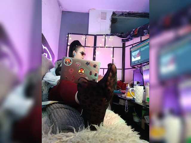 monicaangels, en vivo ahora en BongaCams