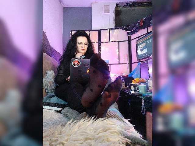 monicaangels live cam on BongaCams