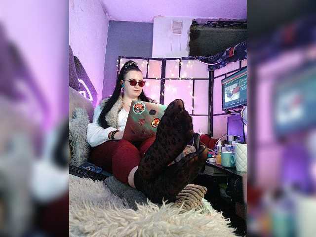 monicaangels, en vivo ahora en BongaCams