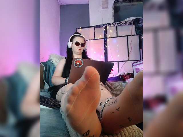 monicaangels cam belle