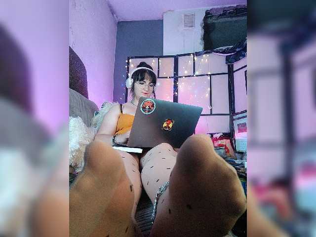 monicaangels live cam on BongaCams