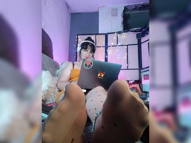 monicaangels live cam on BongaCams
