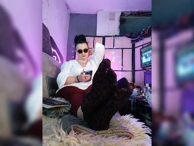 monicaangels live cam on BongaCams