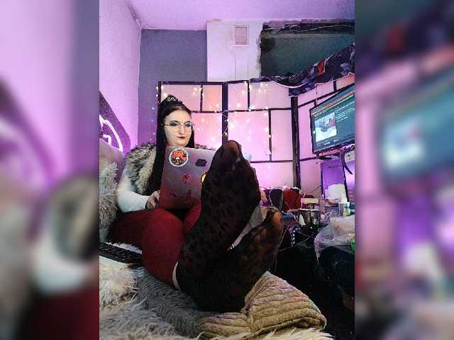 monicaangels, live now on BongaCams