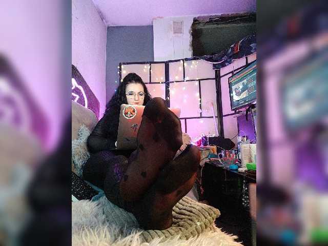 monicaangels live cam on BongaCams