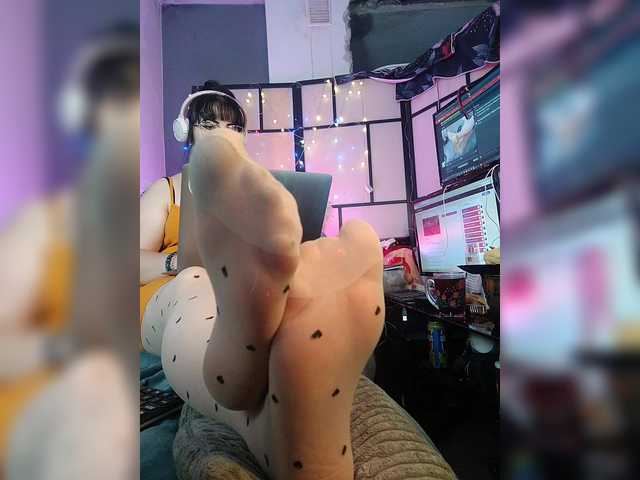 monicaangels live cam on BongaCams