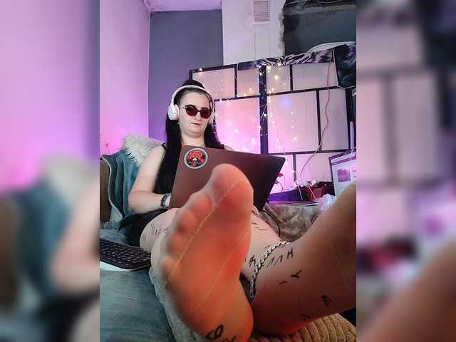 monicaangels cam belle