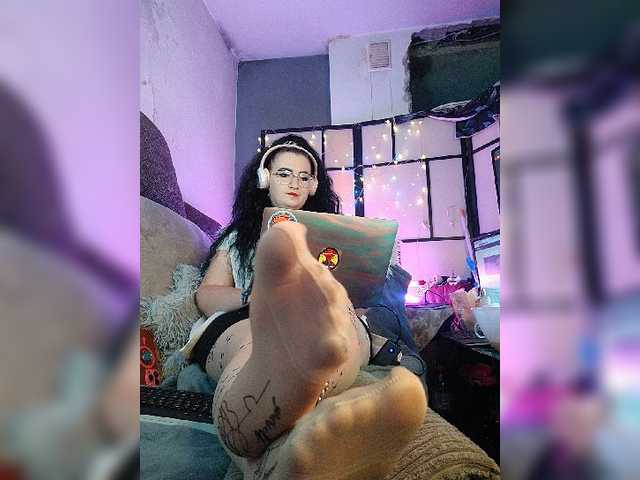 monicaangels live cam on BongaCams