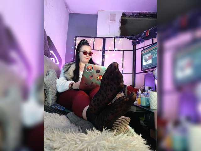 monicaangels, live now on BongaCams