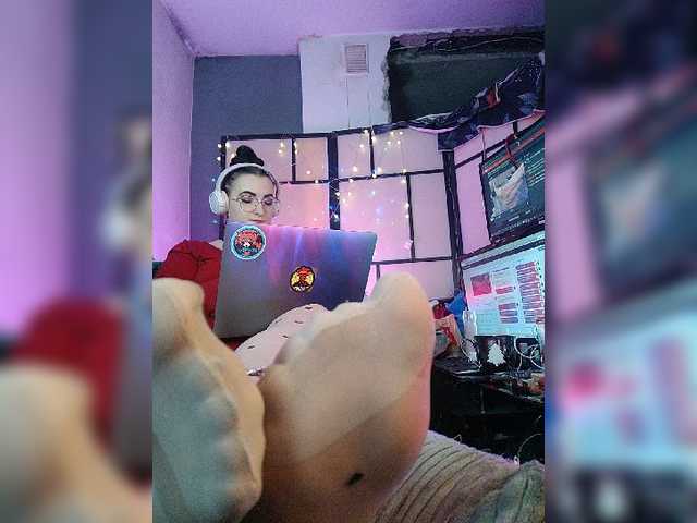 monicaangels live cam on BongaCams