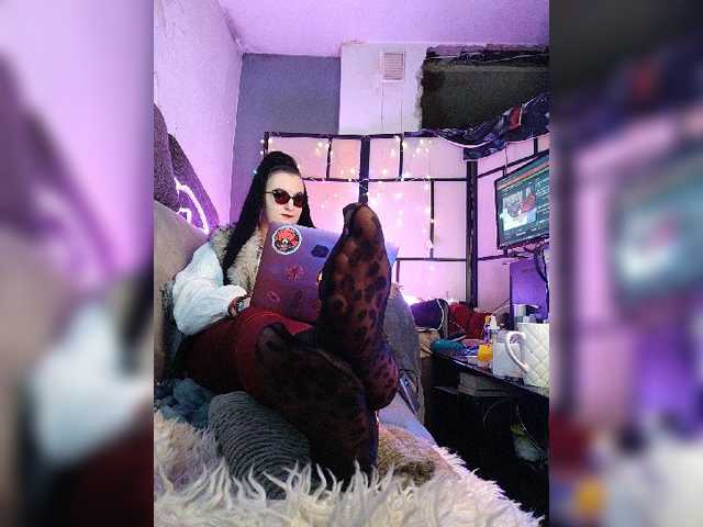 monicaangels, live now on BongaCams