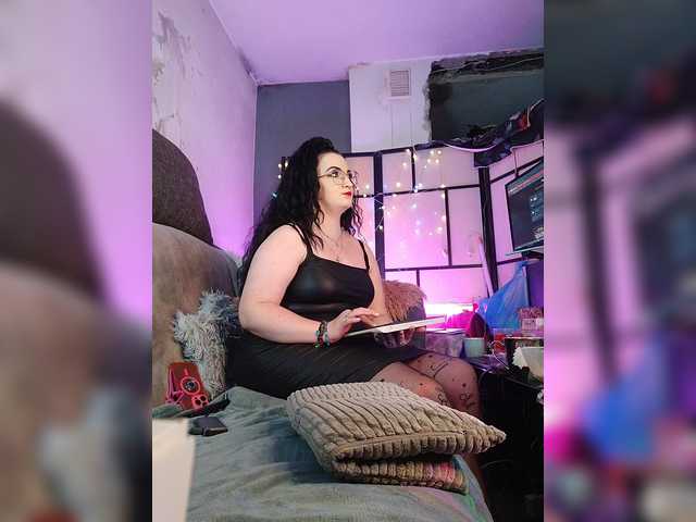 monicaangels live cam on BongaCams