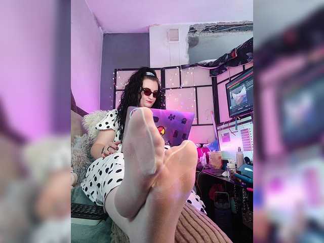 monicaangels live cam on BongaCams