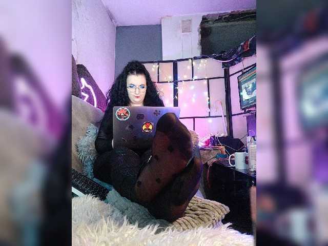 monicaangels live cam on BongaCams