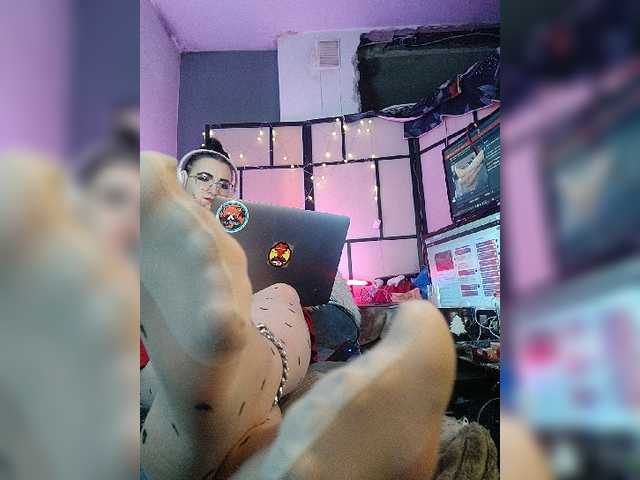 monicaangels live cam on BongaCams