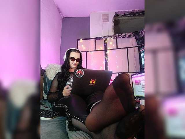  monicaangels chat room