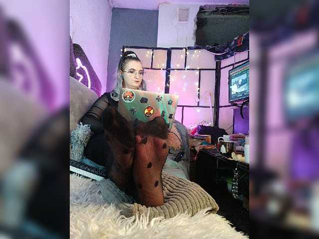 monicaangels live cam on BongaCams