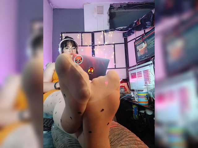 monicaangels live cam on BongaCams
