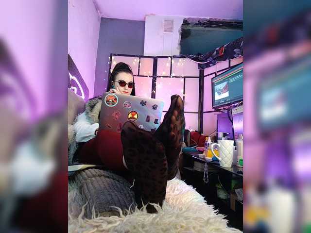 monicaangels, en vivo ahora en BongaCams