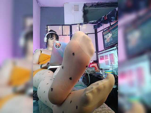 monicaangels live cam on BongaCams