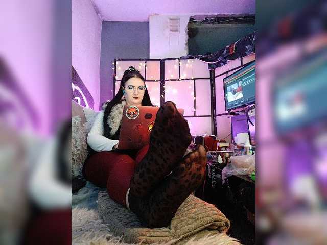 monicaangels, live now on BongaCams