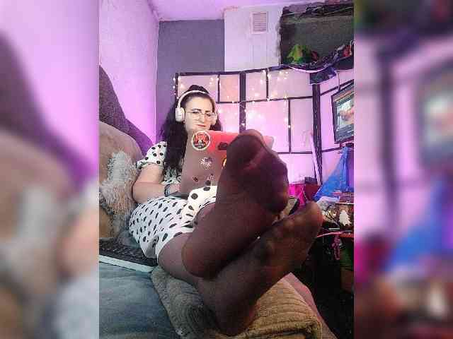 monicaangels's live room