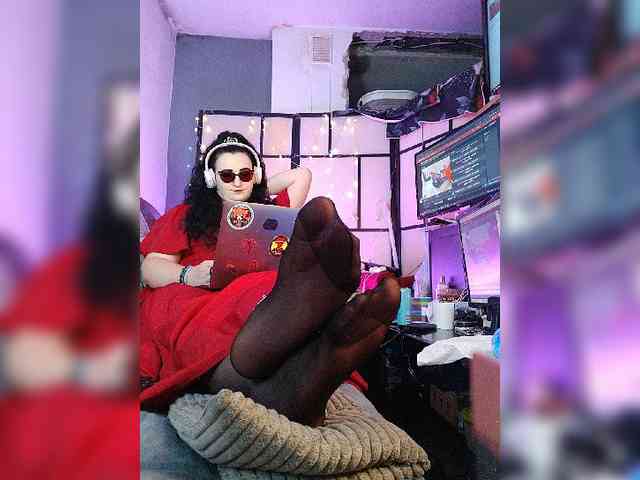 monicaangels's live room