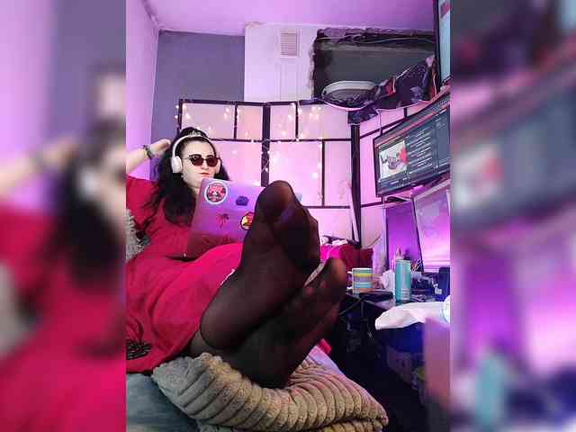 monicaangels's live room