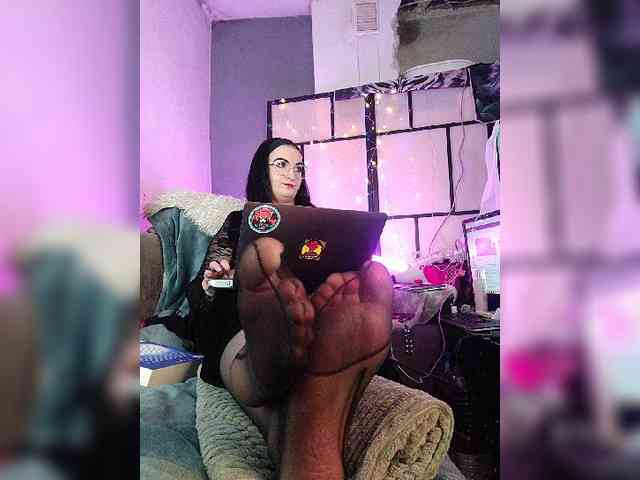 Model: monicaangels