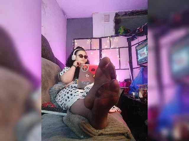 Model: monicaangels