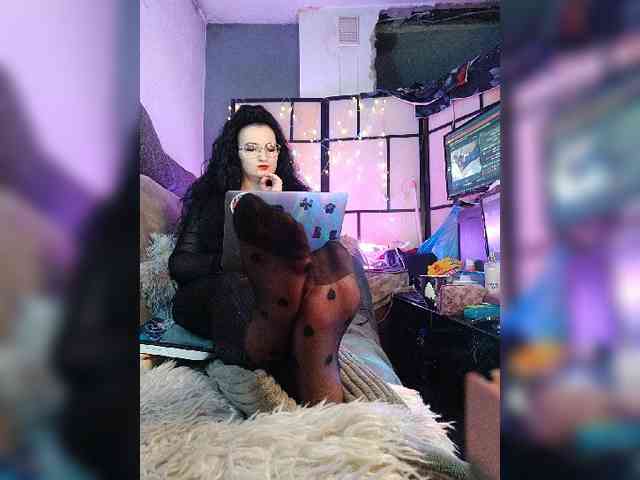 monicaangels's live room