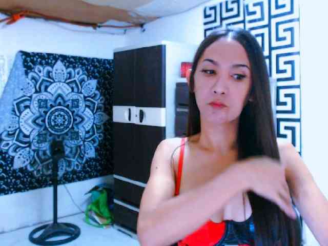 xMISSKINKYWILDx